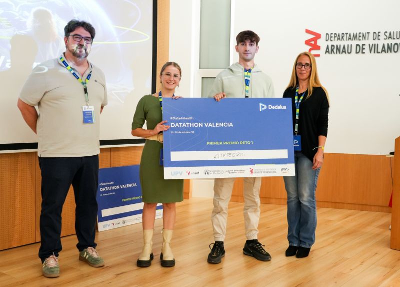 Dedalus Datathon award moment