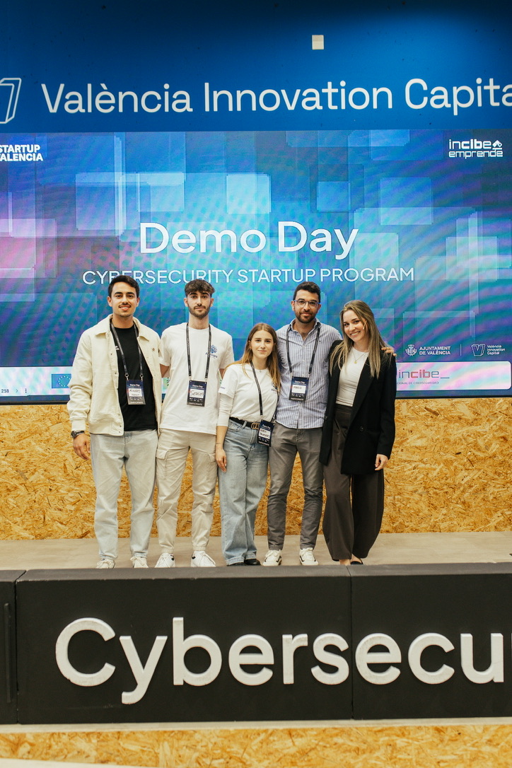 Cybersecurity Startup Program Demo Day group photo